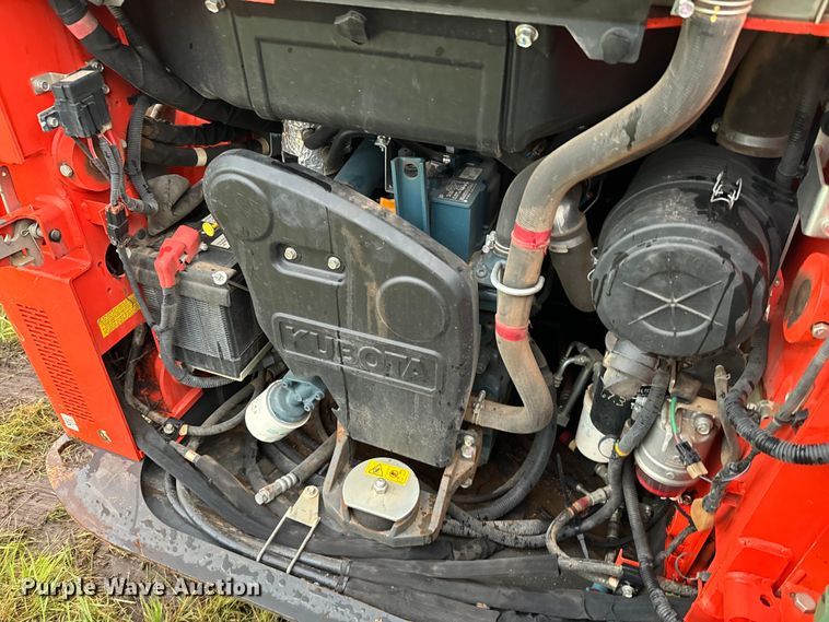 image for item EH3916 2021 Kubota SSV65 skid steer loader