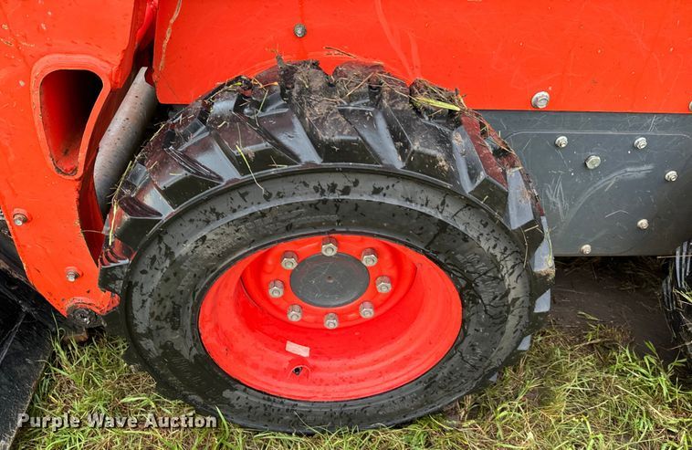 image for item EH3916 2021 Kubota SSV65 skid steer loader