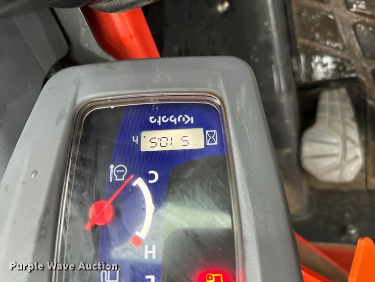 image for item EH3917 2021 Kubota SSV65 skid steer loader