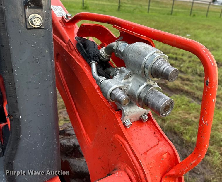 image for item EH3918 2021 Kubota SSV65 skid steer loader