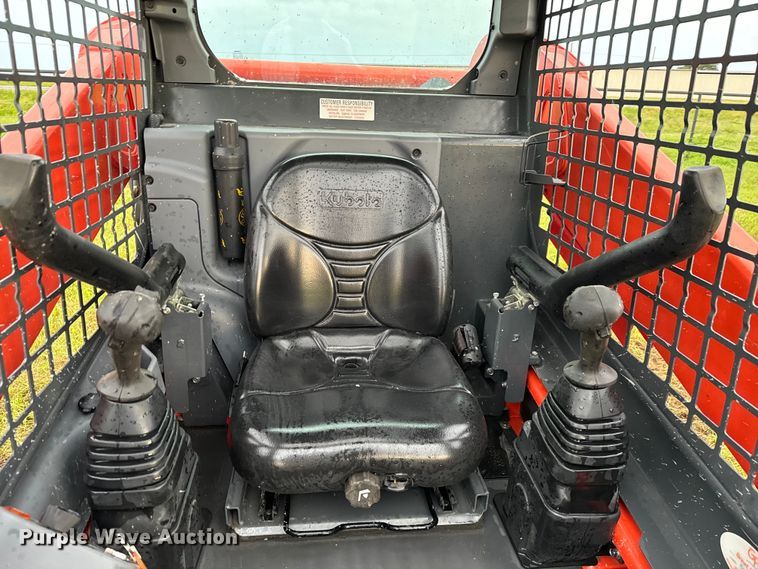 image for item EH3918 2021 Kubota SSV65 skid steer loader