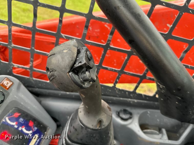 image for item EH3918 2021 Kubota SSV65 skid steer loader