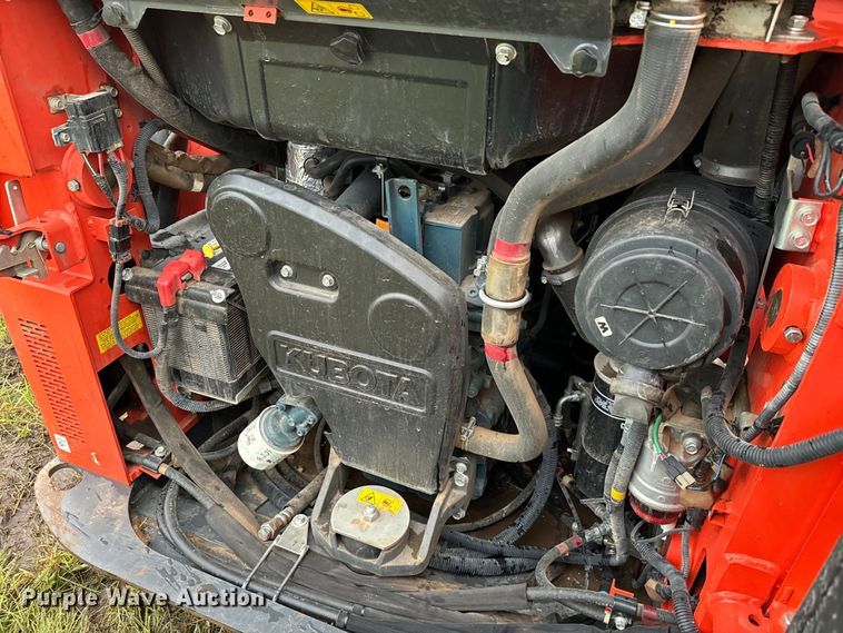 image for item EH3918 2021 Kubota SSV65 skid steer loader