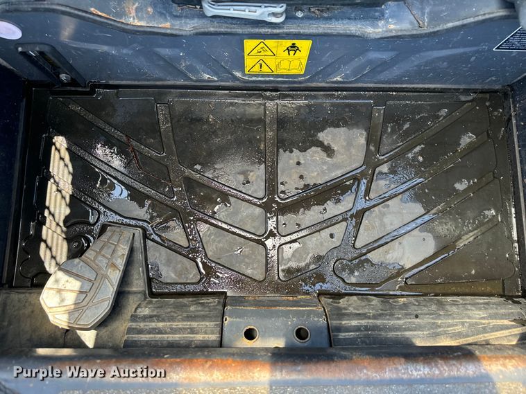 image for item EH3919 2020 Kubota SVL65-2 tracked skid steer loader