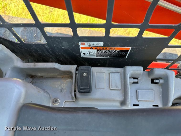 image for item EH3919 2020 Kubota SVL65-2 tracked skid steer loader