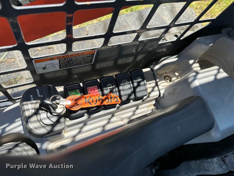 image for item EH3919 2020 Kubota SVL65-2 tracked skid steer loader