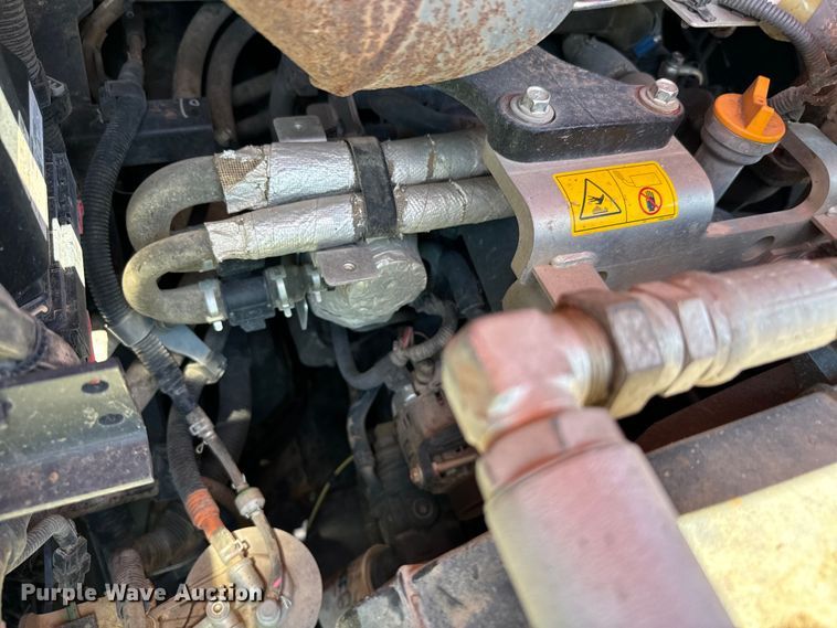 image for item EH3919 2020 Kubota SVL65-2 tracked skid steer loader