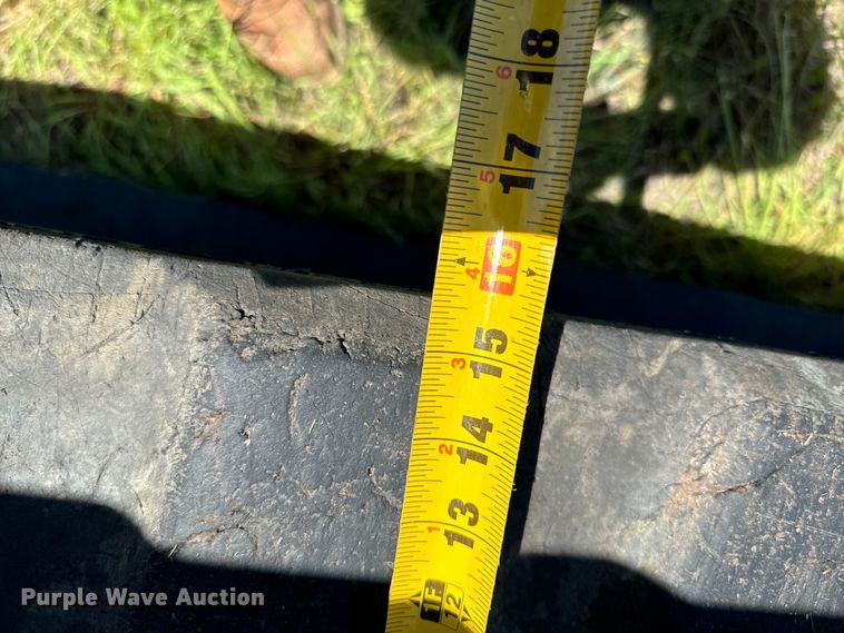 image for item EH3919 2020 Kubota SVL65-2 tracked skid steer loader