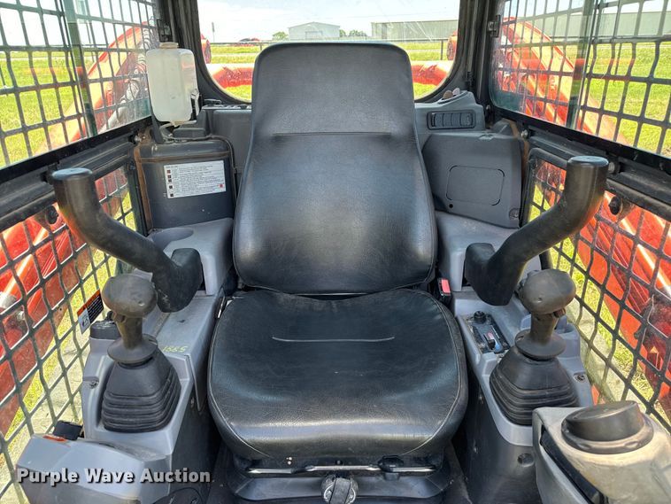 image for item EH3920 2019 Kubota SVL75-2 tracked skid steer loader