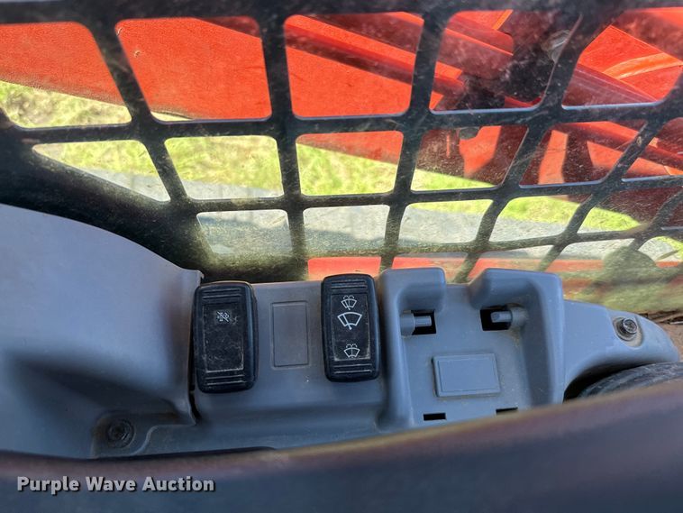 image for item EH3920 2019 Kubota SVL75-2 tracked skid steer loader