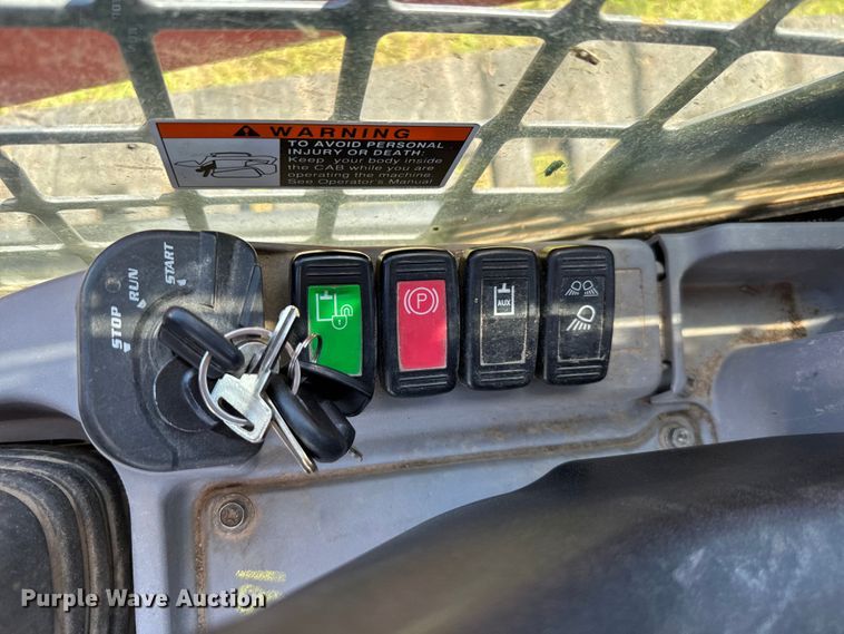 image for item EH3920 2019 Kubota SVL75-2 tracked skid steer loader