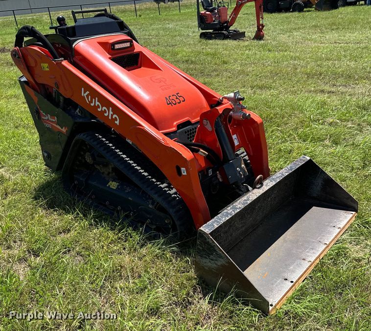 image for item EH3924 2021 Kubota SCL1000 compact utility loader