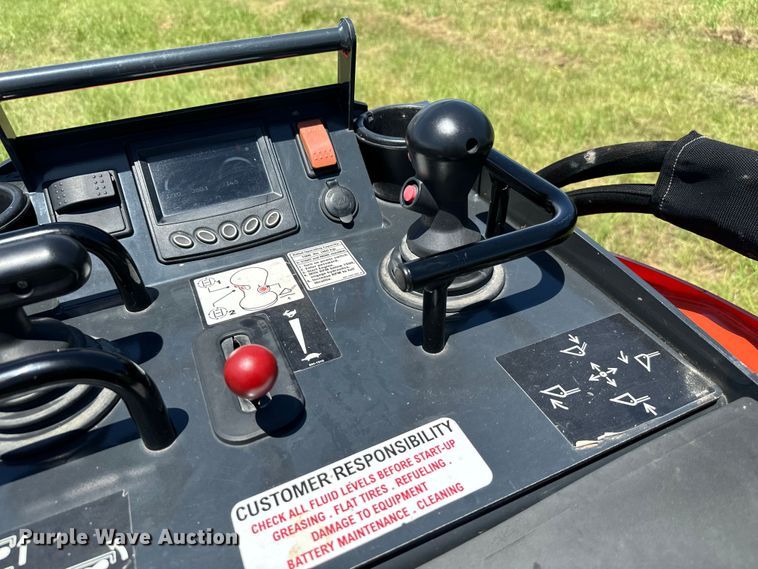 image for item EH3924 2021 Kubota SCL1000 compact utility loader