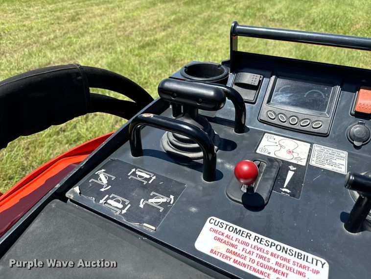 image for item EH3924 2021 Kubota SCL1000 compact utility loader