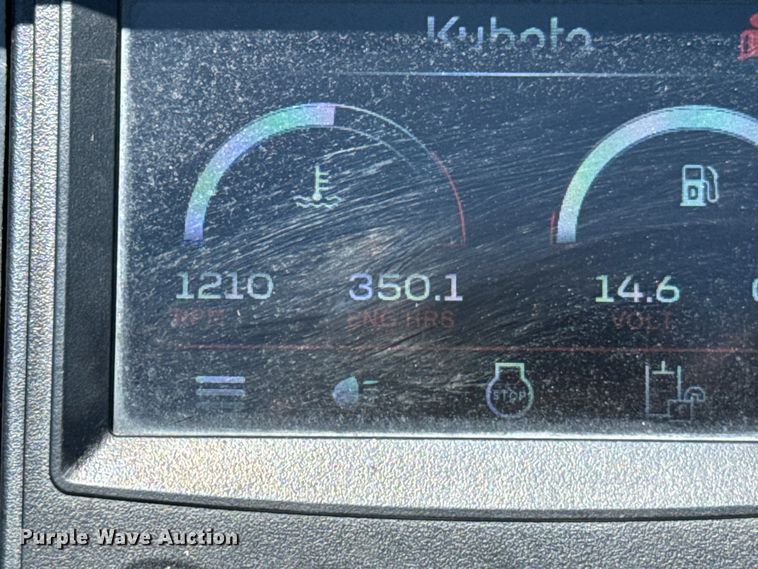 image for item EH3924 2021 Kubota SCL1000 compact utility loader