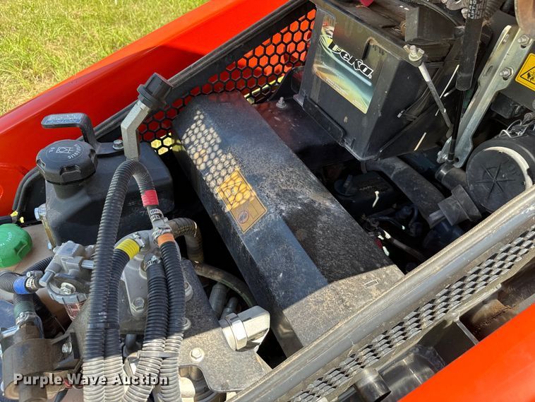 image for item EH3924 2021 Kubota SCL1000 compact utility loader