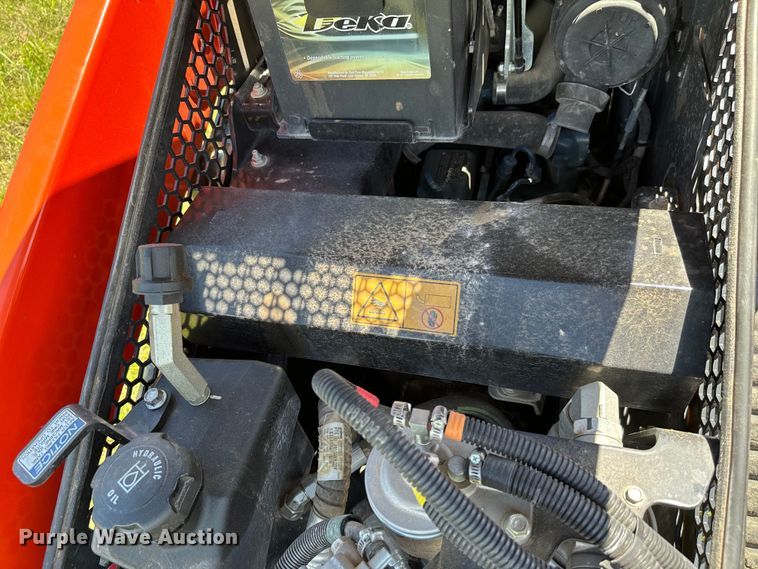 image for item EH3924 2021 Kubota SCL1000 compact utility loader