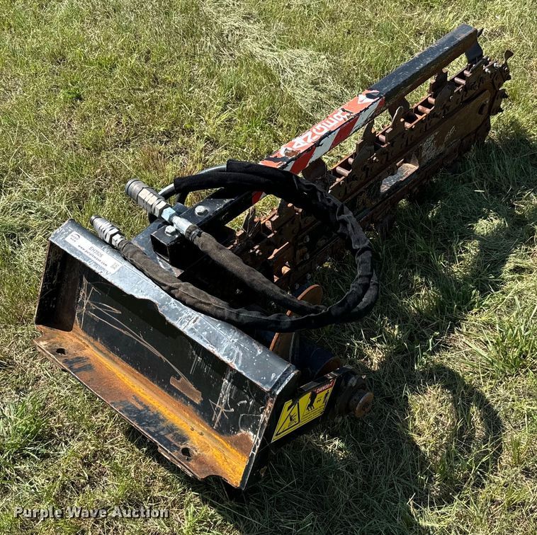 image for item EH3926 2019 Ditch Witch  compact utility loader trencher 