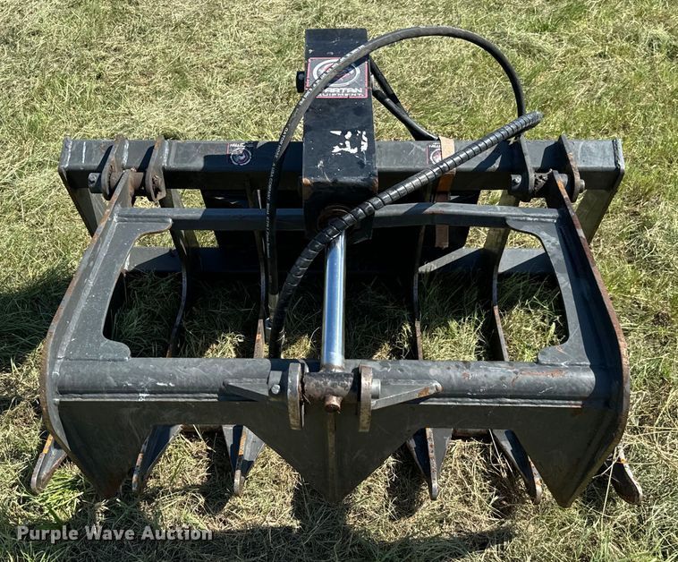 image for item EH3927 2021 Spartan compact utility loader grapple bucket