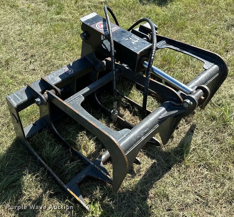 image for item EH3927 2021 Spartan compact utility loader grapple bucket