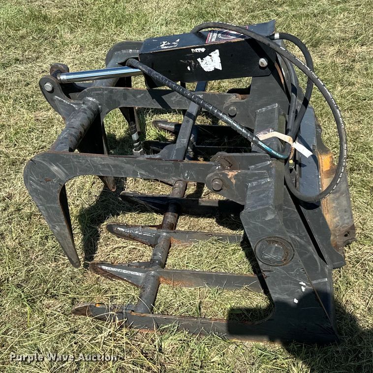 image for item EH3927 2021 Spartan compact utility loader grapple bucket