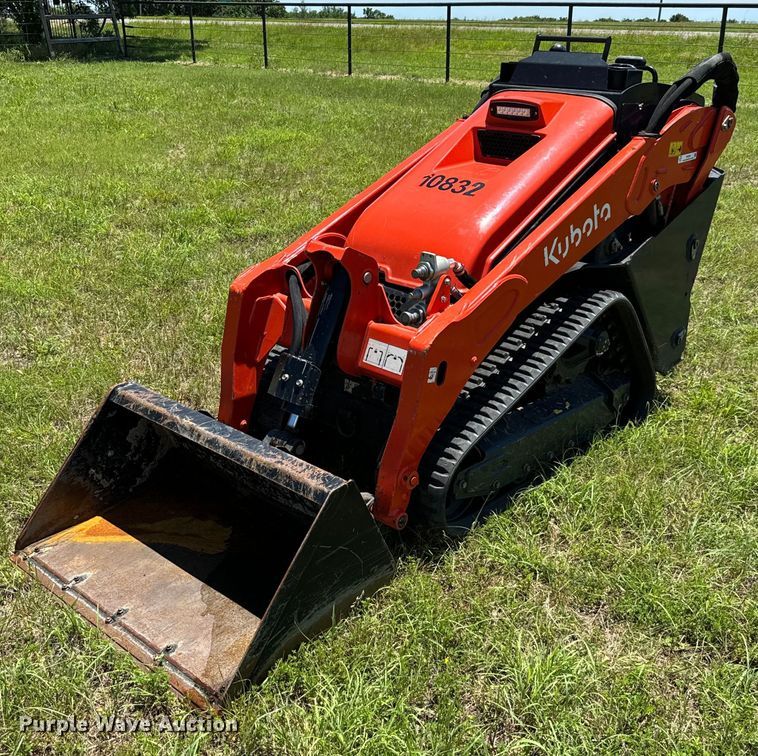 image for item EH3930 2021 Kubota SCL1000 compact utility loader