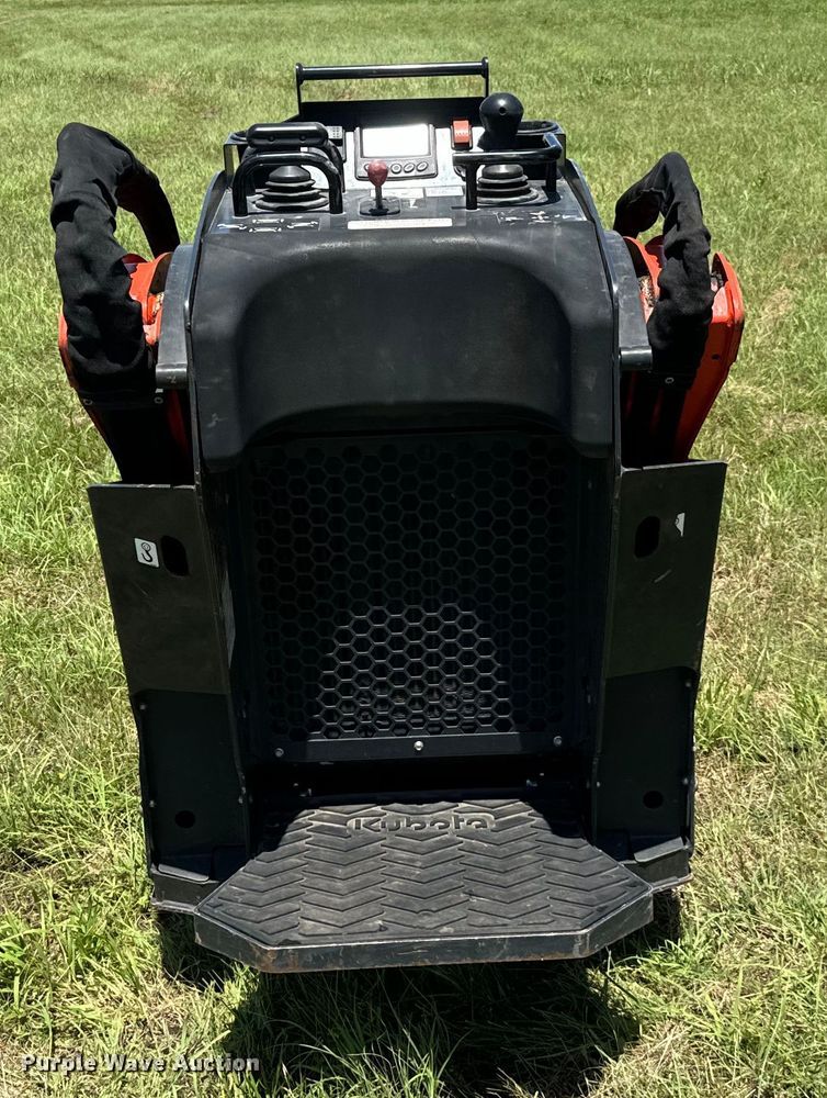 image for item EH3930 2021 Kubota SCL1000 compact utility loader