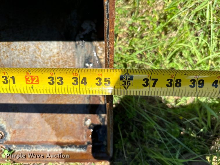 image for item EH3930 2021 Kubota SCL1000 compact utility loader