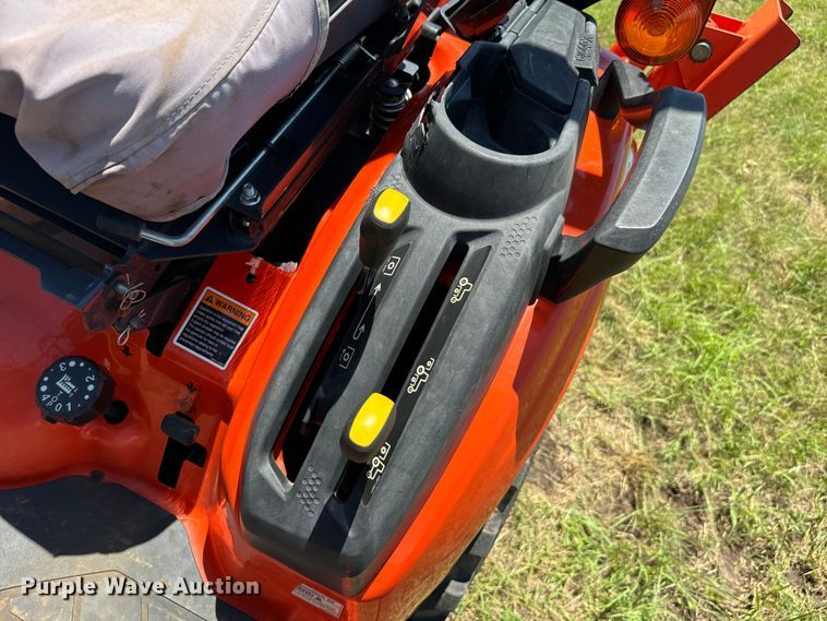 image for item EH3931 2022 Kubota BX23S MFWD tractor