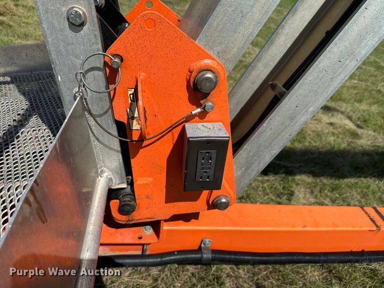 image for item EH3935 2018 JLG T500J boom lift