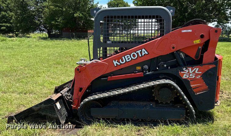 image for item EH3936 2019 Kubota SVL65-2 tracked skid steer loader