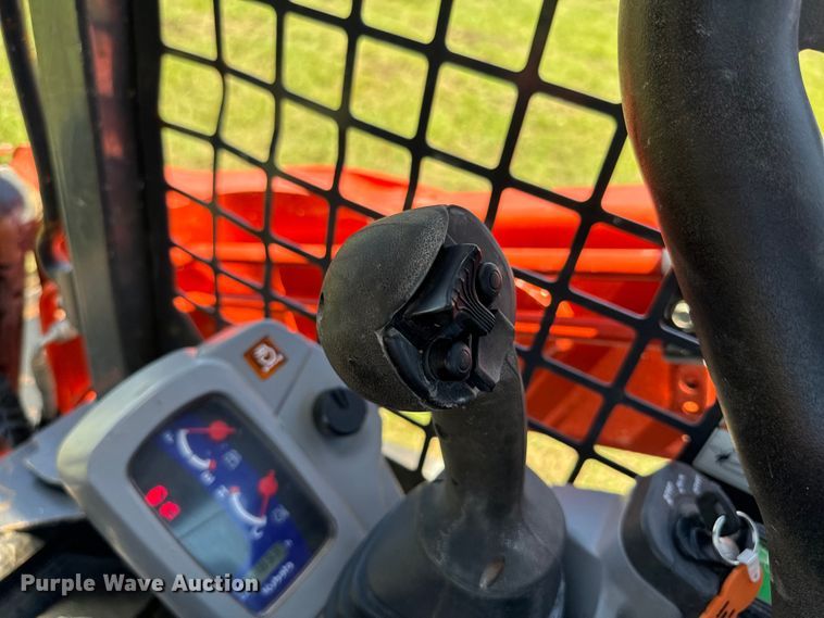 image for item EH3937 2020 Kubota SVL75-2 tracked skid steer loader