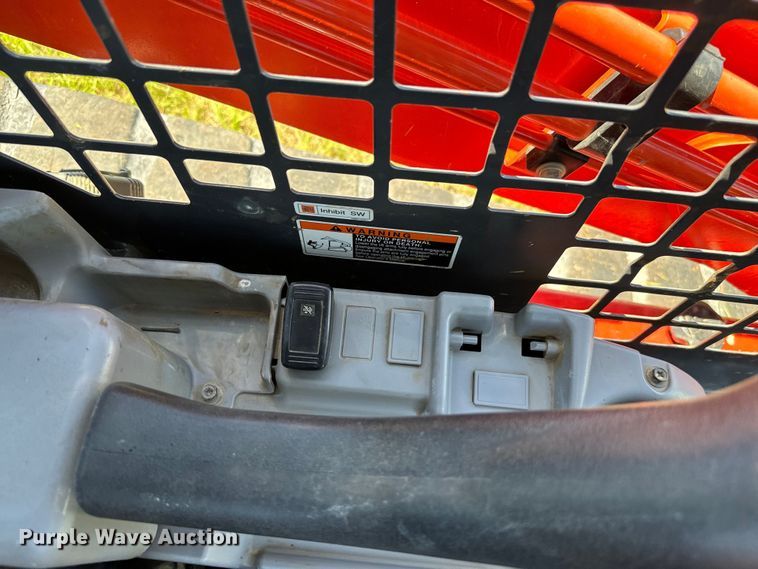 image for item EH3937 2020 Kubota SVL75-2 tracked skid steer loader