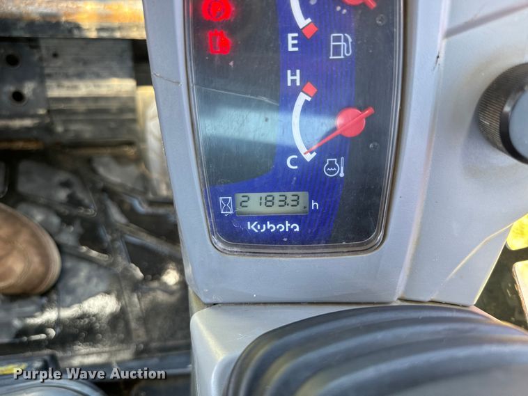 image for item EH3937 2020 Kubota SVL75-2 tracked skid steer loader