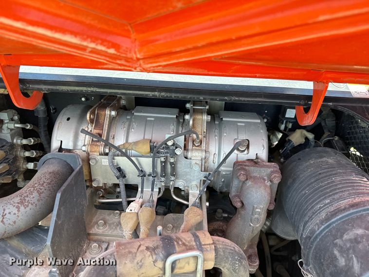 image for item EH3937 2020 Kubota SVL75-2 tracked skid steer loader