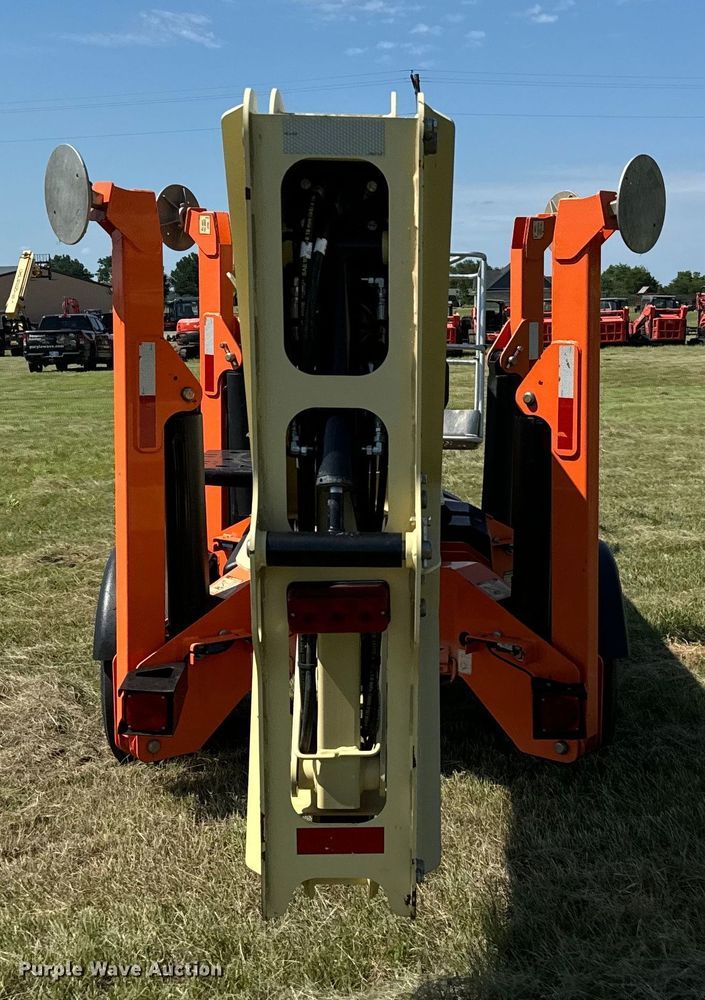 image for item EH3938 2019 JLG T500J boom lift