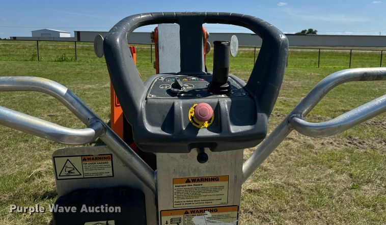 image for item EH3938 2019 JLG T500J boom lift