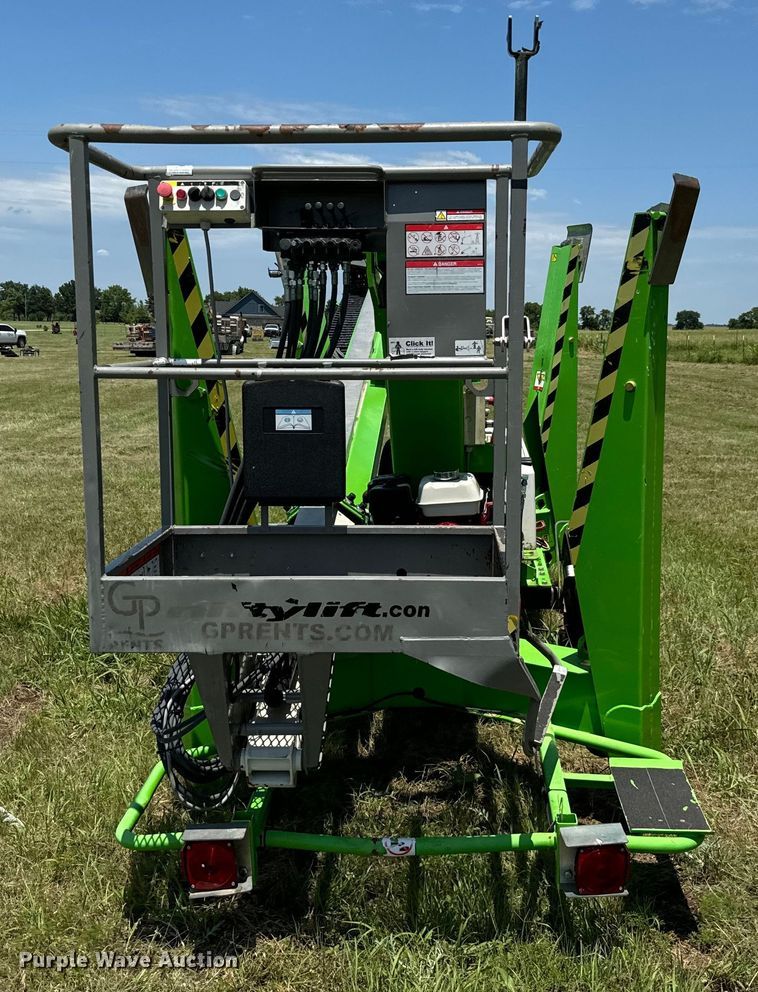 image for item EH3943 2020 Nifty TM50TGE boom lift