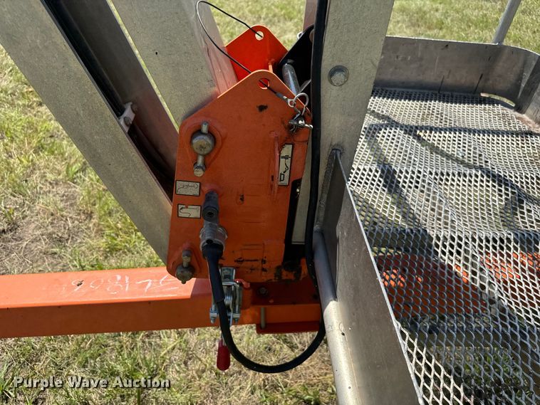 image for item EH3944 2018 JLG T500J boom lift