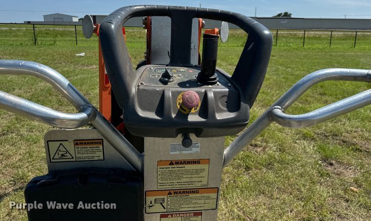 image for item EH3944 2018 JLG T500J boom lift