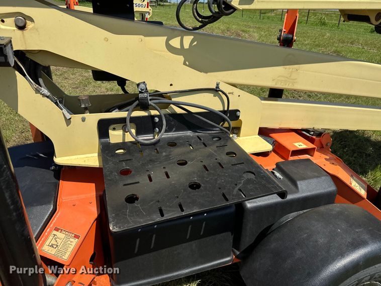 image for item EH3944 2018 JLG T500J boom lift