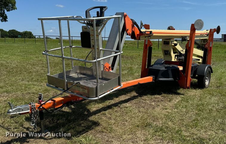 image for item EH3945 2018 JLG T500J boom lift