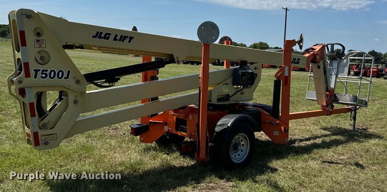 image for item EH3945 2018 JLG T500J boom lift