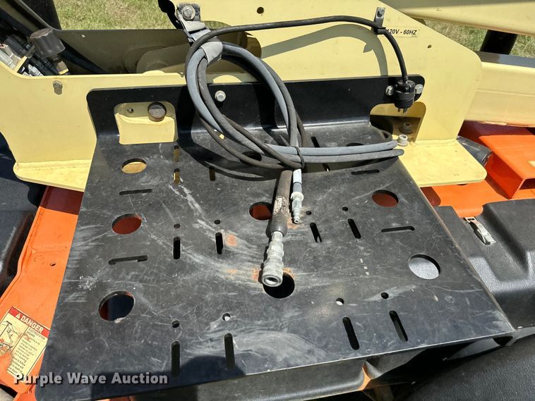 image for item EH3945 2018 JLG T500J boom lift