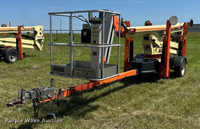 image for item EH3946 2018 JLG T500J boom lift