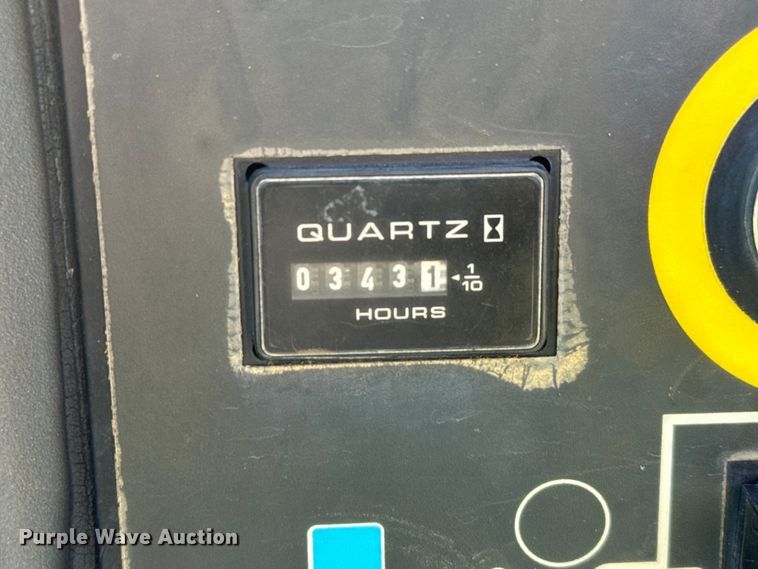 image for item EH3946 2018 JLG T500J boom lift