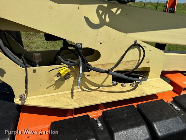image for item EH3946 2018 JLG T500J boom lift
