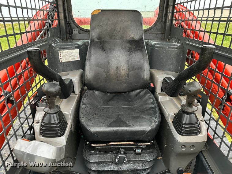image for item EH3947 2020 Kubota SVL75-2 tracked skid steer loader