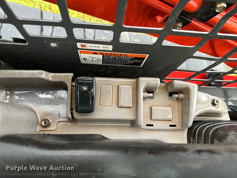 image for item EH3947 2020 Kubota SVL75-2 tracked skid steer loader