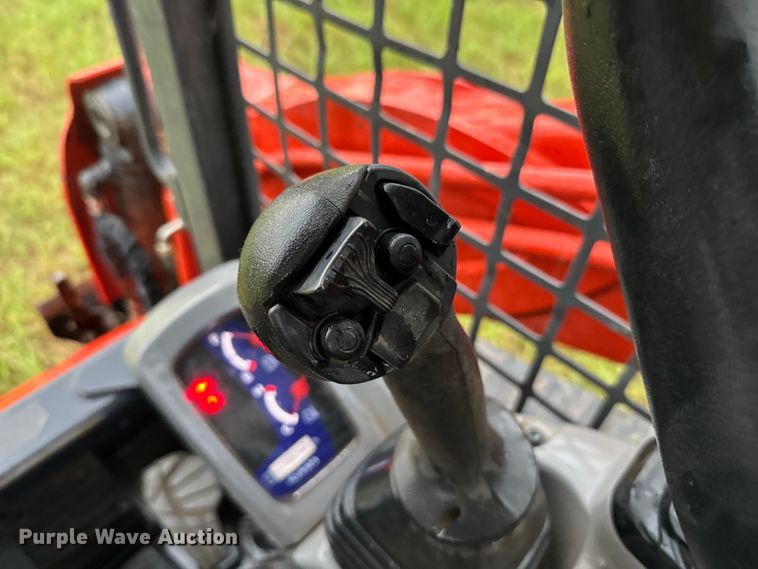 image for item EH3947 2020 Kubota SVL75-2 tracked skid steer loader